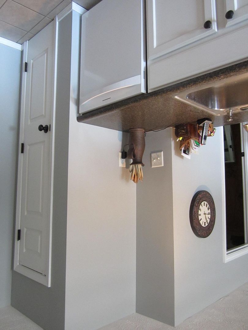 How to Build a Simple Kitchen for Open Display Home Staging